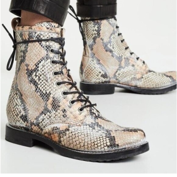 Frye Shoes - FRYE Veronica Snakeskin Embossed Leather Lace Up Combat Boot Tan Black SIZE 8